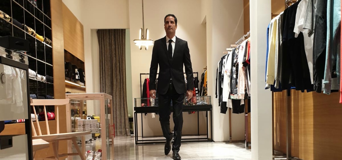 sfairopoulos_suit