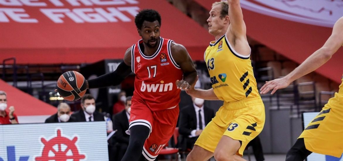 livio-jean-charles-olympiacos