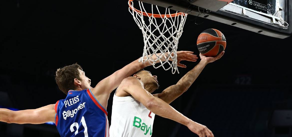 wade-baldwin-pleiss-efes-bayern