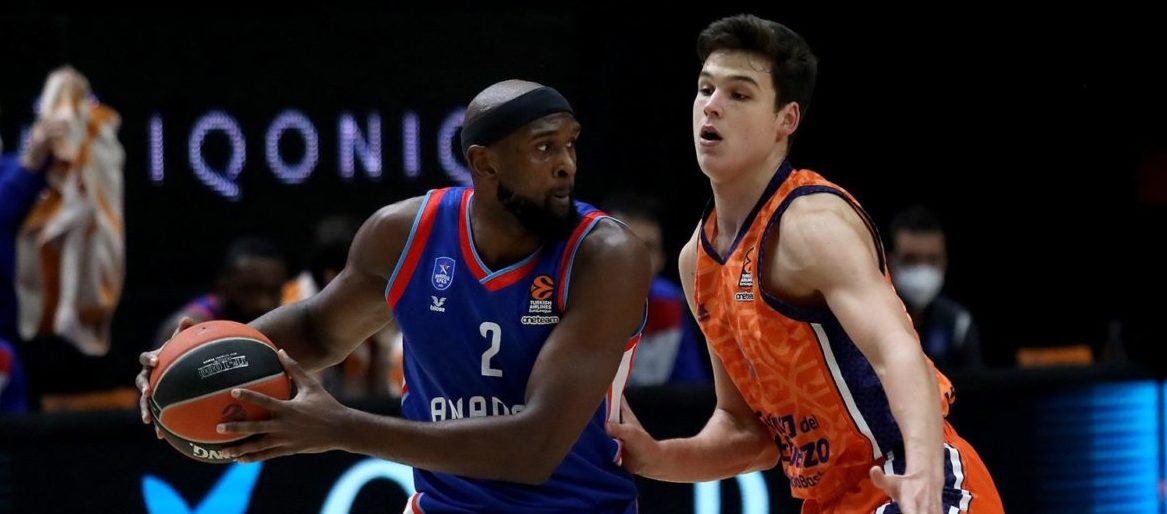 chris-singleton-anadolu-efes