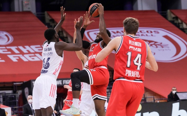 hassan-martin-olympiacos-piraeus-eb20