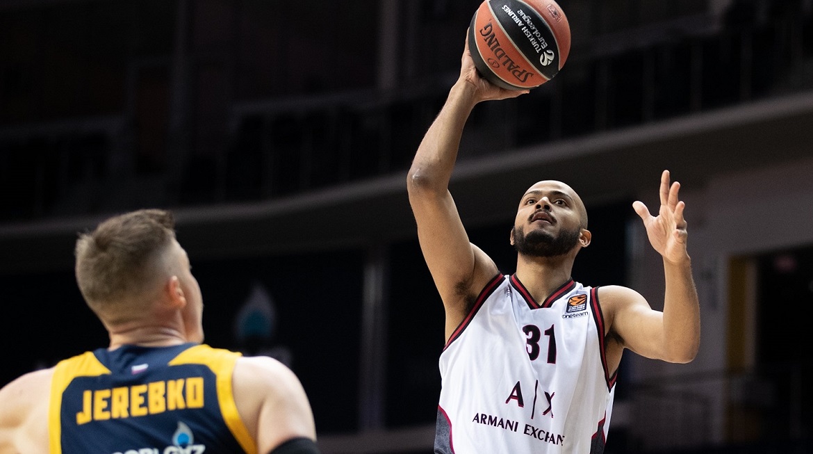 shields-khimki-armani