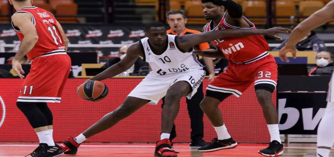 Moustapha-Fall-Villeurbanne-Olympiacos