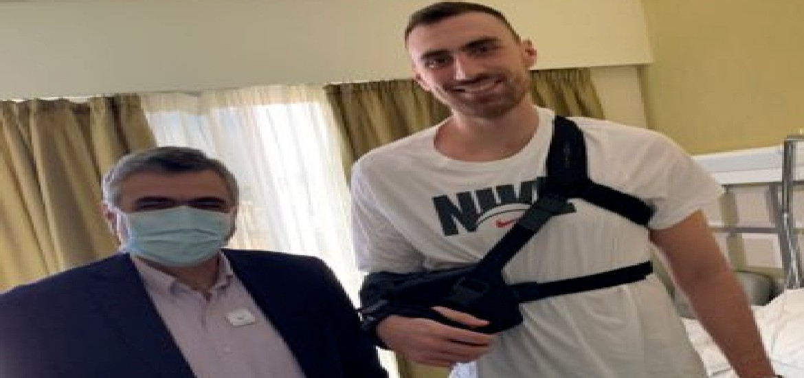 milutinov-xeirourgio