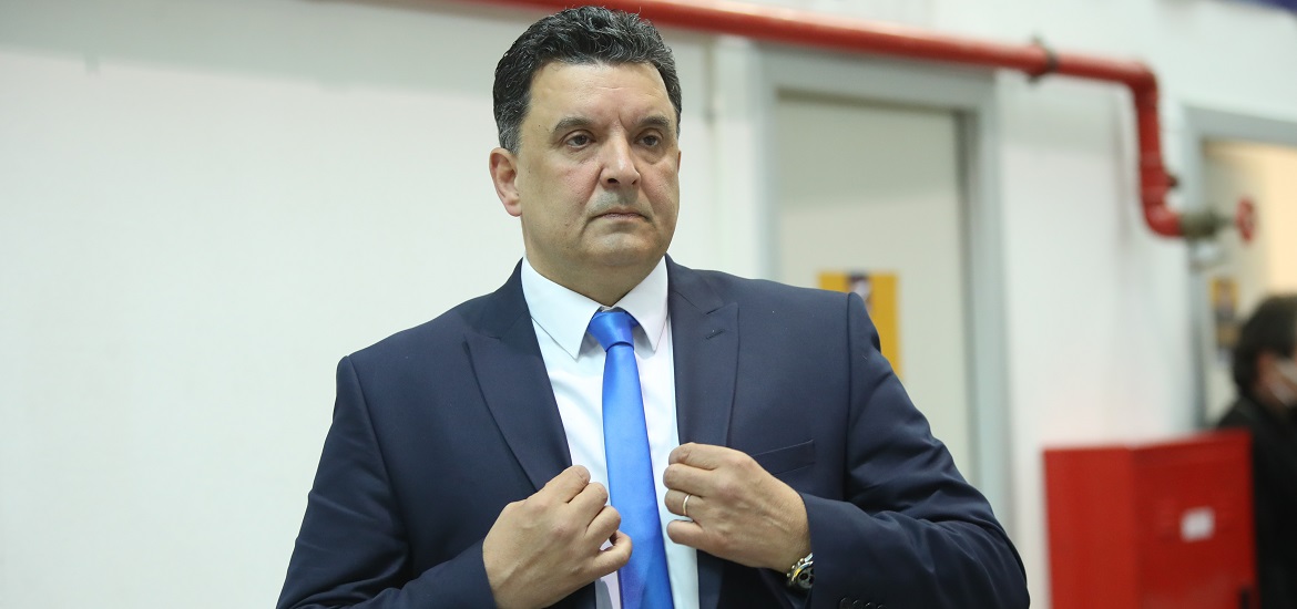 Vaggelis Aggelou