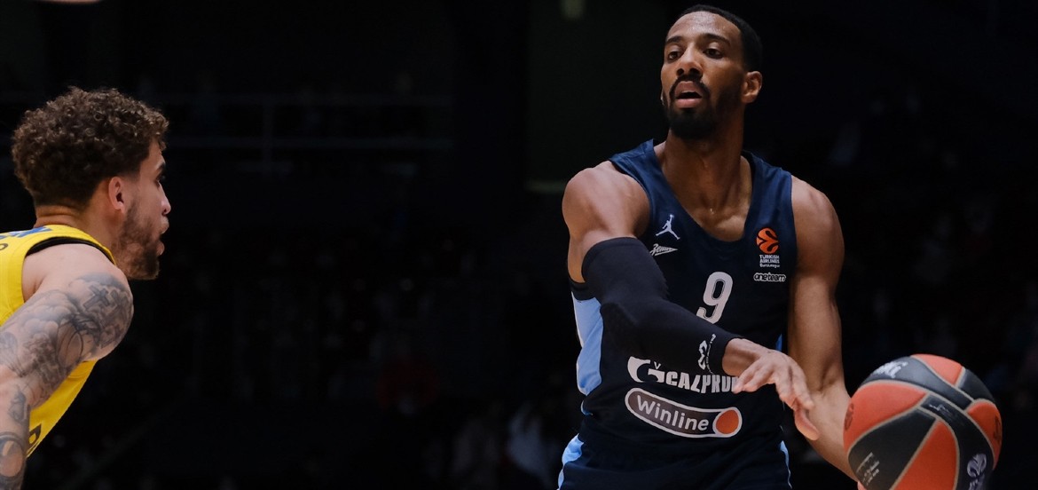 austin-hollins-zenit-st-petersburg-eb20 (1)
