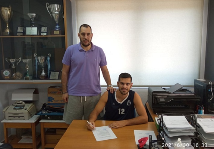 chrysos-ipografei-penteli