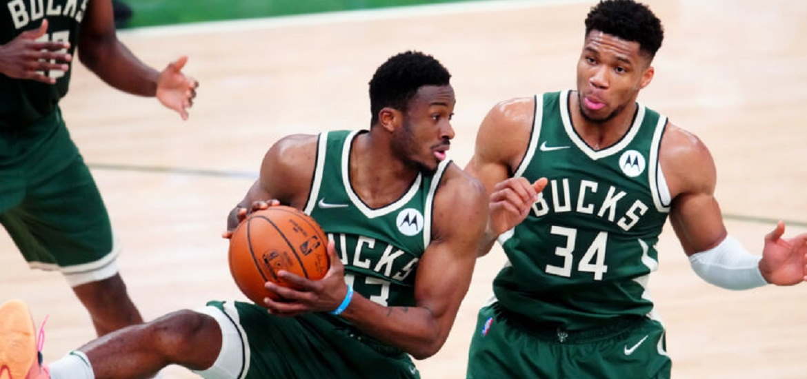 Thanasis Giannis Antetokounmpo