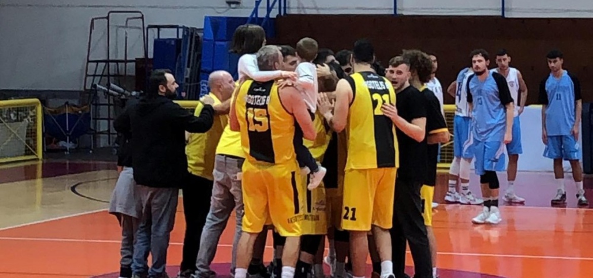 ergotelis-omadiki-vs-glafkos