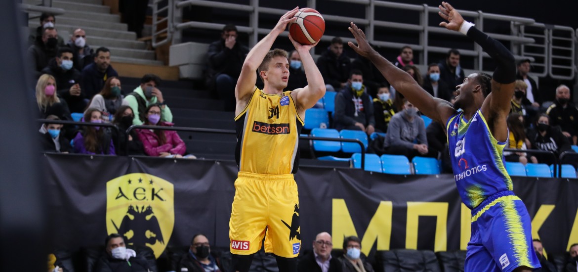 hummer-aek-peristeri