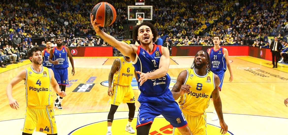 shane-larkin-anadolu-efes-istanbul-eb21