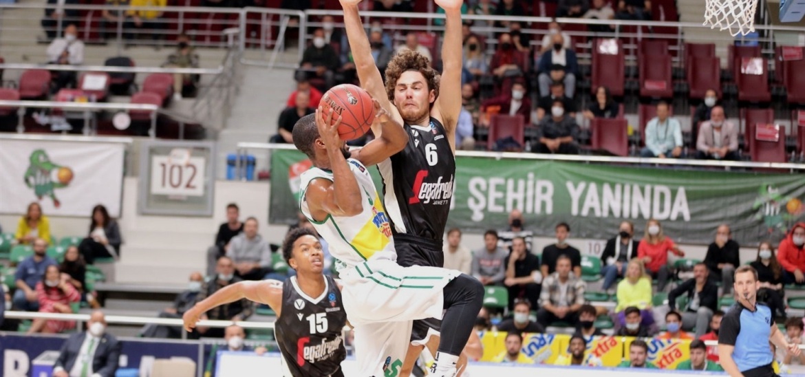 derek-needham-frutti-extra-bursasport-photo-bursaspor-ec21