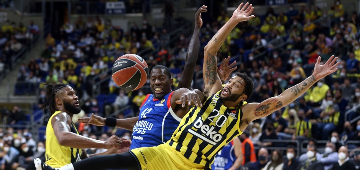 pierria-henry-fenerbahce-beko-istanbul-eb21