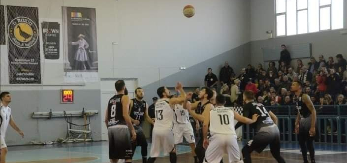 kastoria-votsis-jumpball