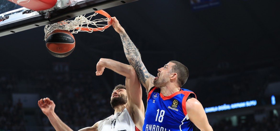 moerman-efes-armani
