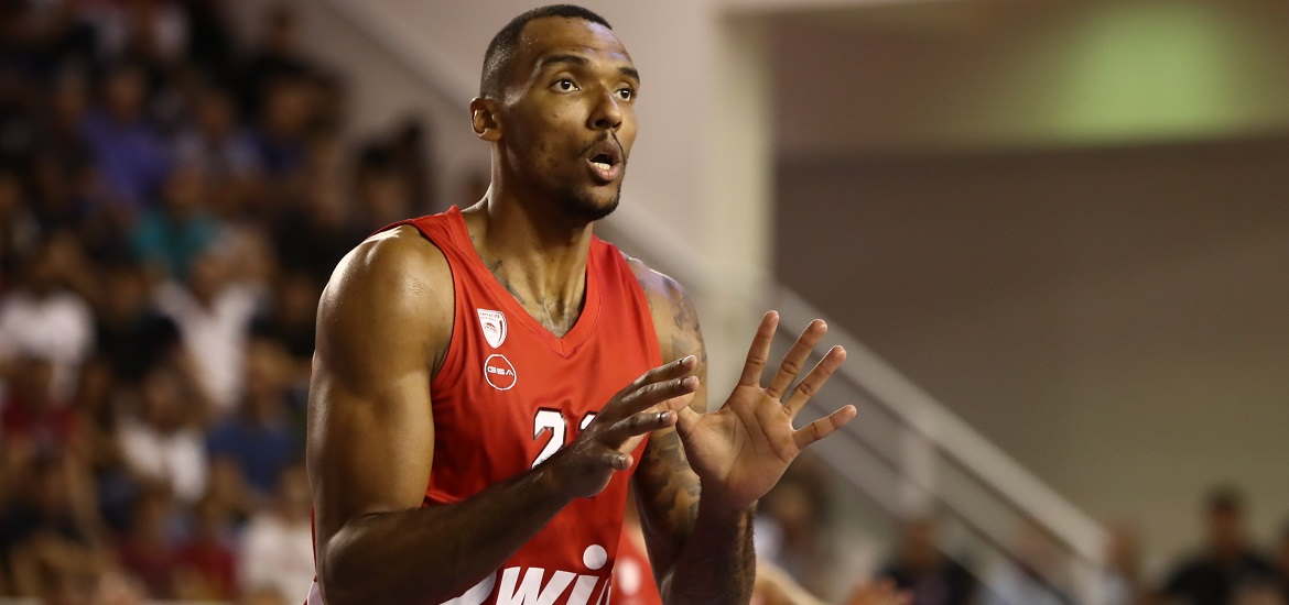 Joel Bolomboy
