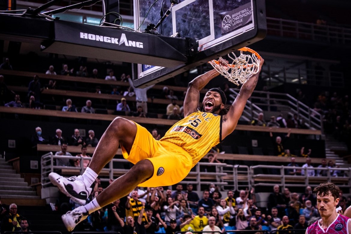 mitchell dunk