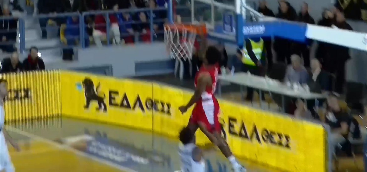 mckissic-dunk-karditsa-oly