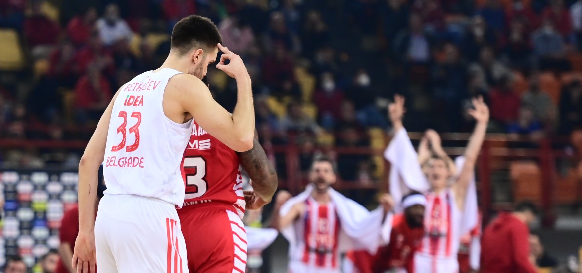 petrusev-panigirismos-oly-crvena