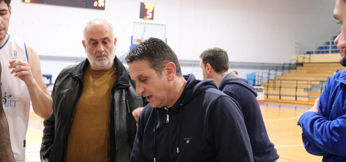 mavros-andreas-niki-volou