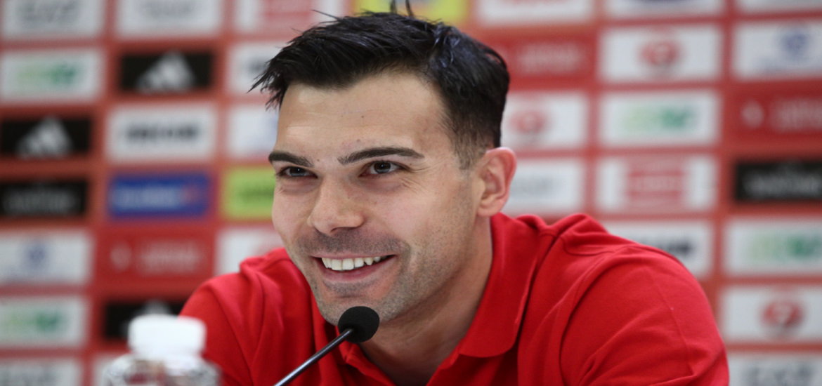 sloukas-sinentefxi-typou-telikou