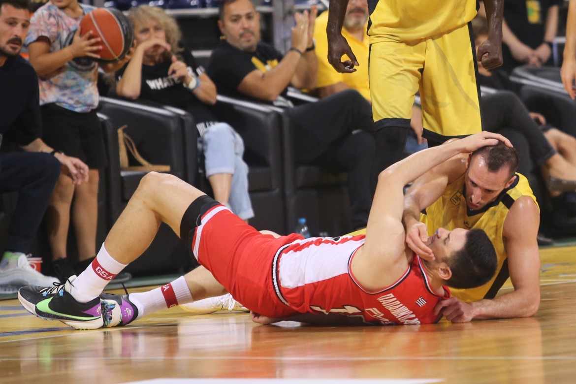 pap-slaftsakis-aris-olympiacos