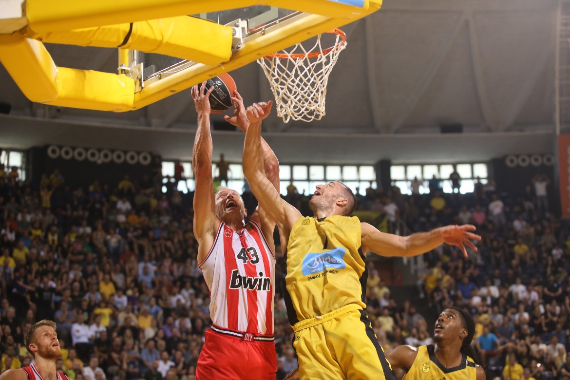 sikma-aris-olympiacos