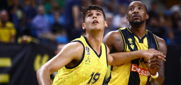 Sprintzios-aek-lavrio