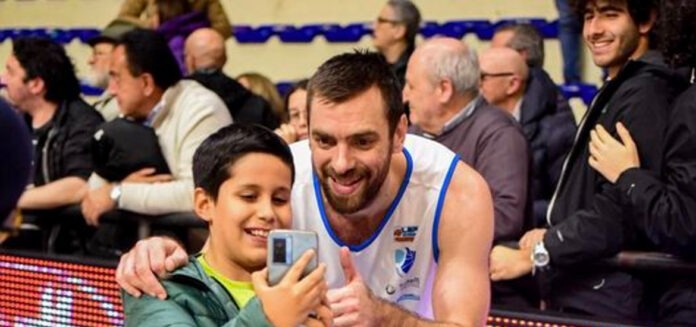 mantzaris-vaggelis-selfie-roseto