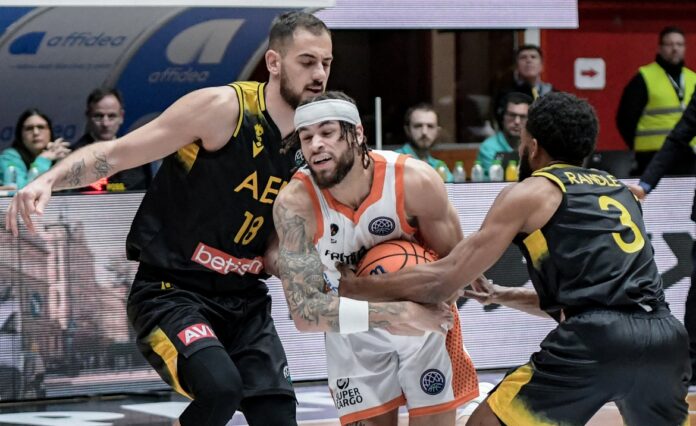 HUNTEL HALE PROMITHEAS AEK BCL