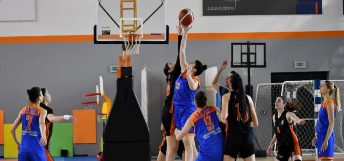 melissia-amyntas-a2-ginekon-jumpall