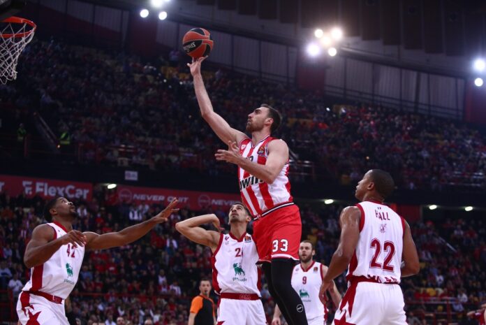 milutinov-oly-armani