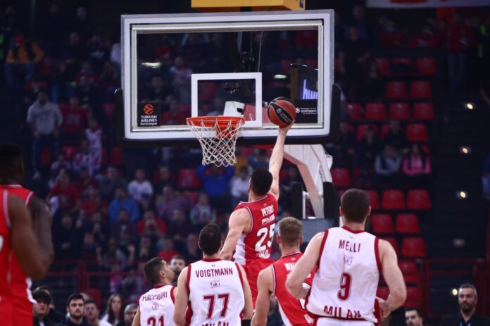 peters-layup-oly-armani