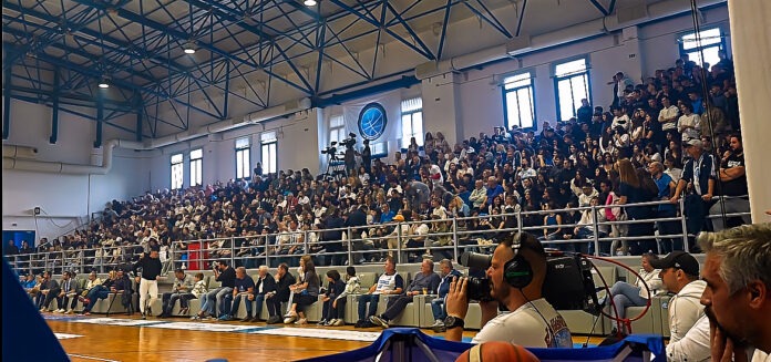 Mykonos-exedra-me-panionio