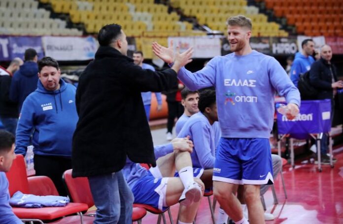 sloukas-walkup1