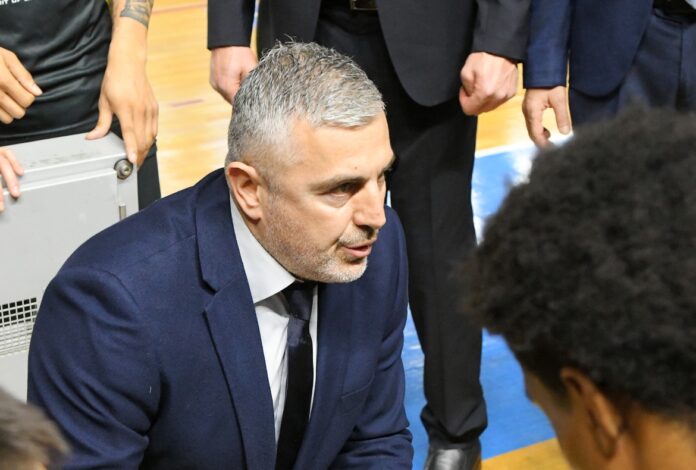 VETOULAS_KOLOSSOS_MAROUSI