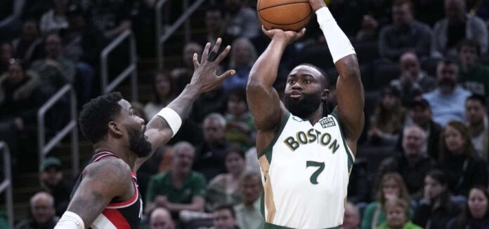 Μπράουν Jaylen Brown