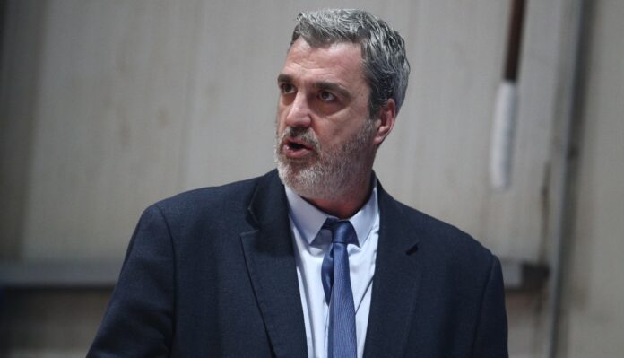 nikos oikonomou