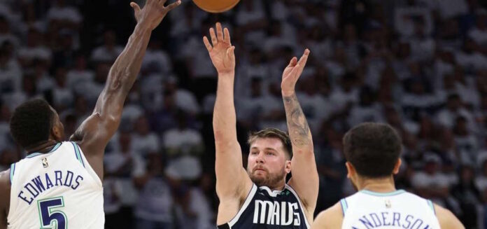 Μάβερικς Luka Doncic