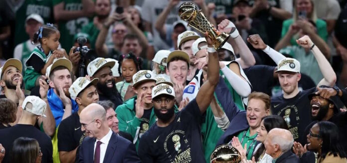 Μπράουν Jaylen Brown