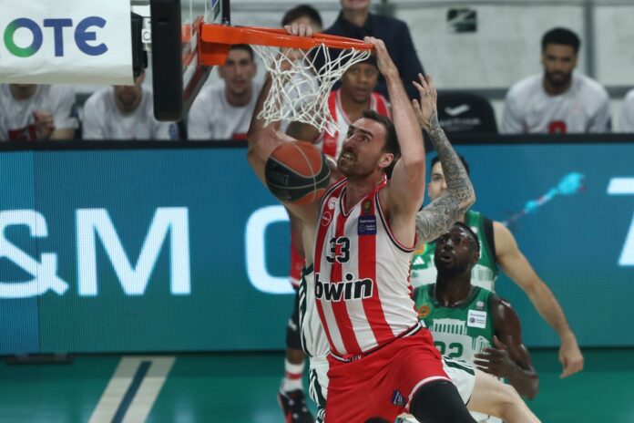 milutinov-dunk-pao-oly-protos-telikos