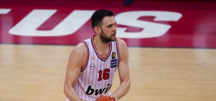 papanikolaou-olympiacos-panathinaikos-game2