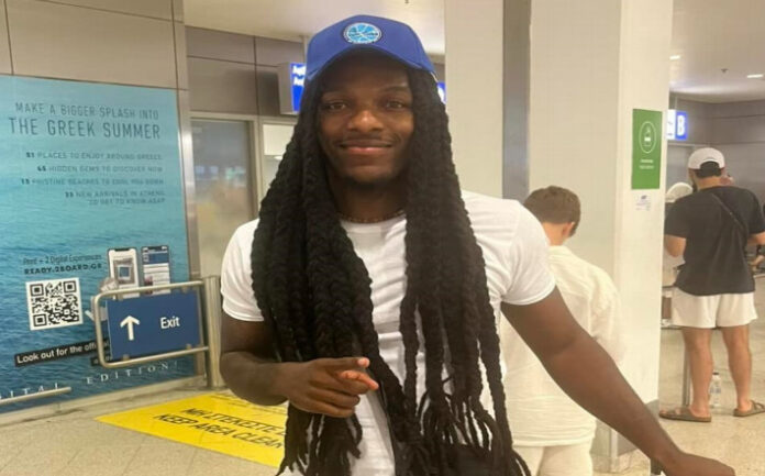 Slater-mykonos-afixi