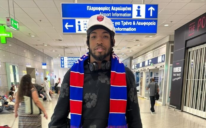 davis-panionios-aerodromio