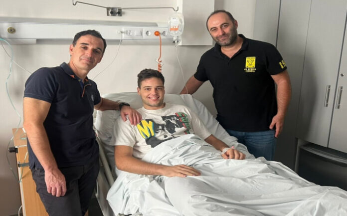 kolios-leonidas-epemvasi-esperos-kallitheas