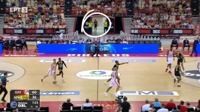 mantzoukas-oly-aris-apodytiria