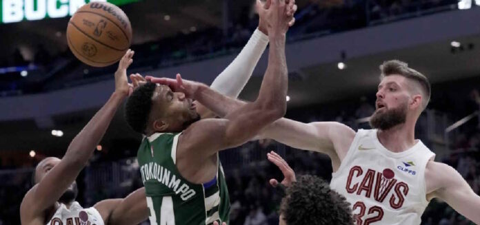 Μπακς Giannis Antetokounmpo