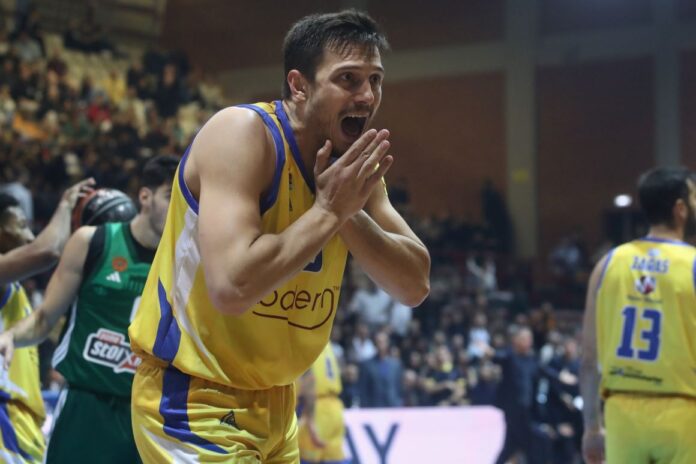 Gontikas Lavrio