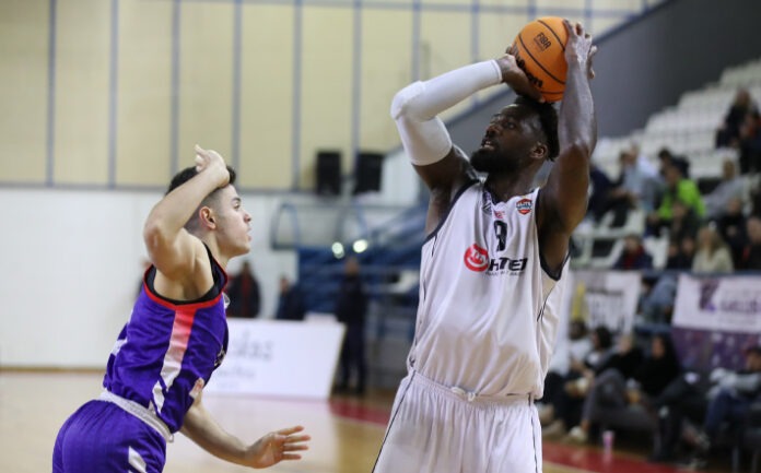 fitzpatrick-esperos-lamias