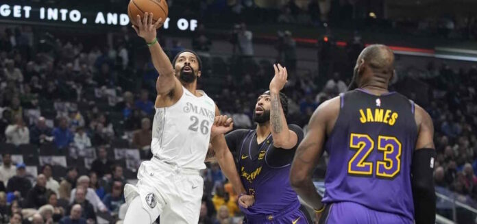 Μάβερικς Spencer Dinwiddie